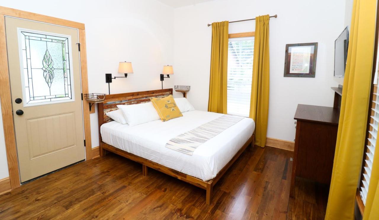 Sweetwater Branch Inn Gainesville Extérieur photo